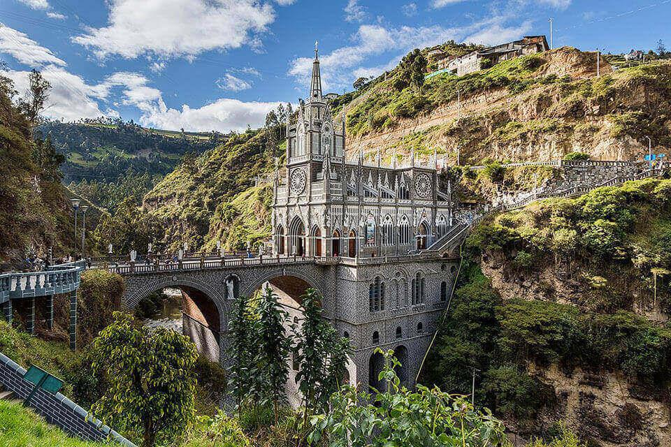 Thanh-duong-Las-Lajas-02