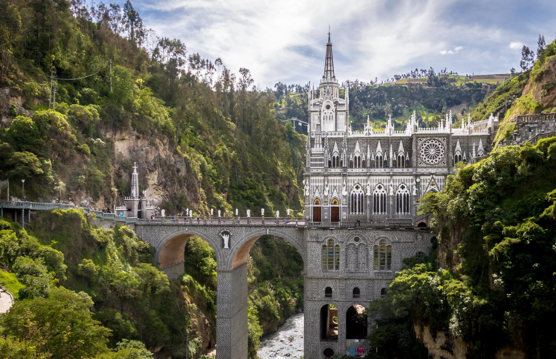 Thanh-duong-Las-Lajas-03